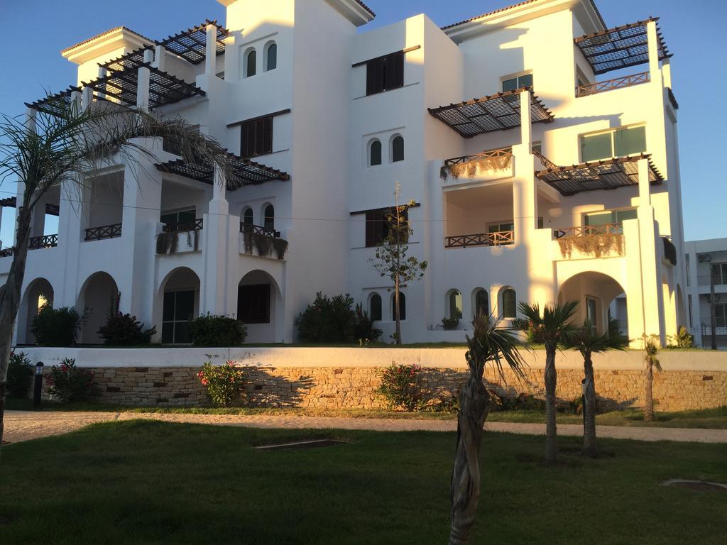 Maha Beach Cabo Negro Duplex المظهر الخارجي الصورة